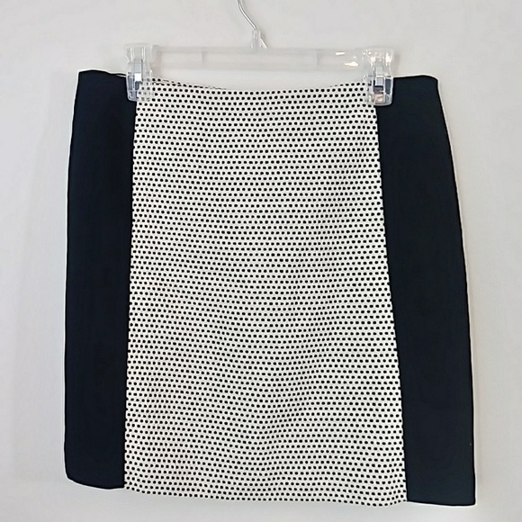 LOFT Dresses & Skirts - Ann Taylor Loft Size 8 Black Cream Poly Cotton Ski
